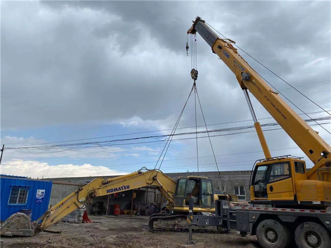 苍南县25吨吊车的工作半径是多少？